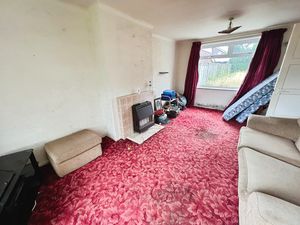 Lounge- click for photo gallery